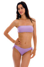 Load image into Gallery viewer, Model Front: Rio De Sol Top Top Uv-Harmonia Bandeau-Reto