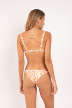 Load image into Gallery viewer, Model Back: Rio De Sol Bottom Bottom Sahari Cheeky-Fixa