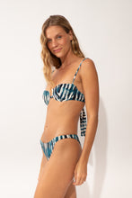 Load image into Gallery viewer, Image 04: Rio De Sol Bottom Bottom Azule Leblon