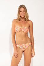 Load image into Gallery viewer, Model Front: Rio De Sol Top Top Ditsy-Butter Sara