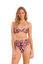 Load image into Gallery viewer, Model Front: Rio De Sol Set Set Leaves Bandeau-Joy Hotpants