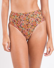 Load image into Gallery viewer, Gallery: Rio De Sol Bottom Bottom Bouquet Hotpants
