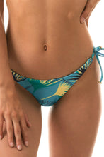 Load image into Gallery viewer, Gallery: Rio De Sol Bottom Bottom Flower Geometric Transp Comfort
