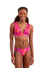 Load image into Gallery viewer, Model Front: Rio De Sol Set Set Flavors Halter-Marina Essential-Cos
