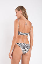 Load image into Gallery viewer, Model Back: Rio De Sol Set Set Collage Bandeau-Reto Ibiza-Comfy
