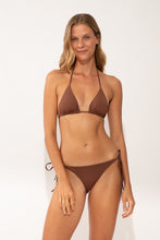 Load image into Gallery viewer, Model Front: Wednesday In Hawaii By Rio De Sol Bottom Bottom Coco Kaleia-Comfy

