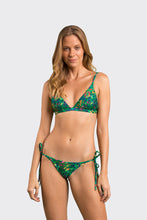 Load image into Gallery viewer, Model Front: Rio De Sol Set Set Wilds Tri-Fixo Cheeky-Tie
