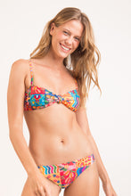 Load image into Gallery viewer, Image 05: Rio De Sol Set Set Love-Trip Bandeau-Joy Essential-Comfy

