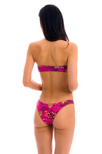 Load image into Gallery viewer, Model Back: Rio De Sol Top Top Roar-Pink Bandeau-Reto
