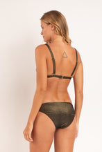 Load image into Gallery viewer, Model Back: Rio De Sol Set Set Radiante-Black Alba Essential-Comfy
