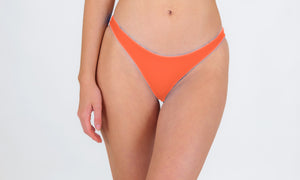 Model Front: Rio De Sol Bottom Bottom Light-Peach Essential-Comfy