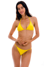 Load image into Gallery viewer, Model Front: Rio De Sol Top Top Uv-Melon Tri-Inv
